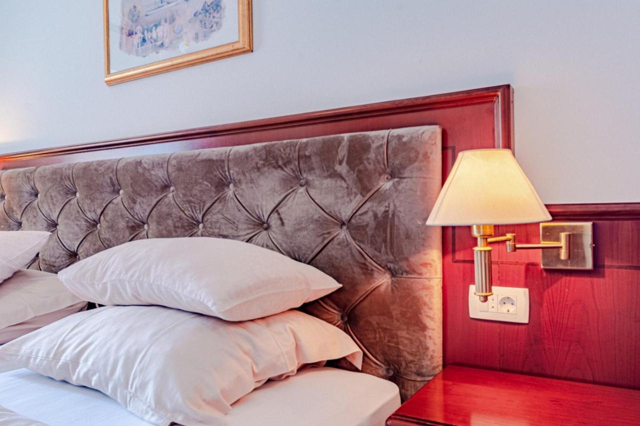 Hotel Dalmacija 벨라루카 외부 사진